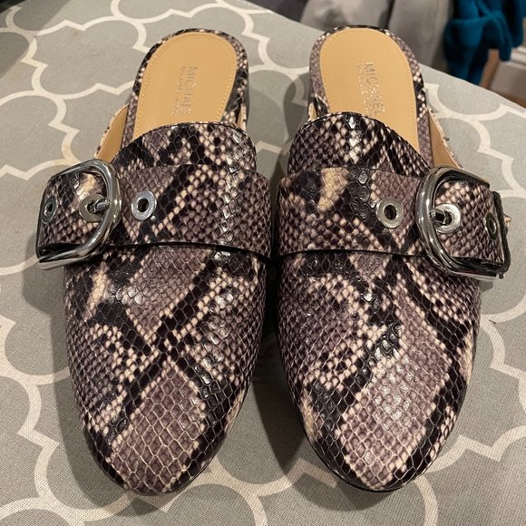 Michael Kors Cooper Snake Embossed Leather Slide Sandals Flats Mules - Picture 2 of 6